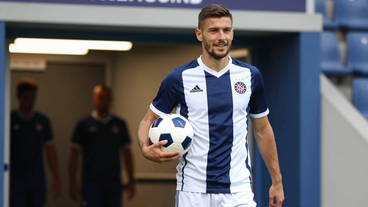 HNK Hajduk Split dohvatio Ivana Perisica na posudbu do kraja sezone, što će mu omogućiti da se vrati u svoj rodni Split i...