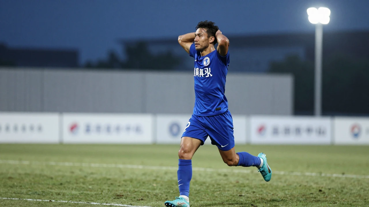 上海申花在2026-27赛季亚冠二级联赛首轮主场2-1击败淡滨尼流浪者，徐皓阳和杨帅先后进球，为主帅米洛舍维奇赢得了执教后的主场首胜。