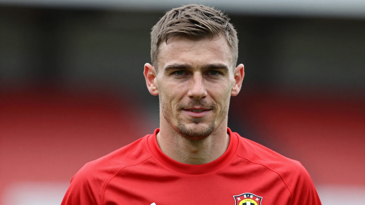Swindon Town manager Ian Holloway explains the decision to sign Danny Butterworth and provides a squad fitness update as...