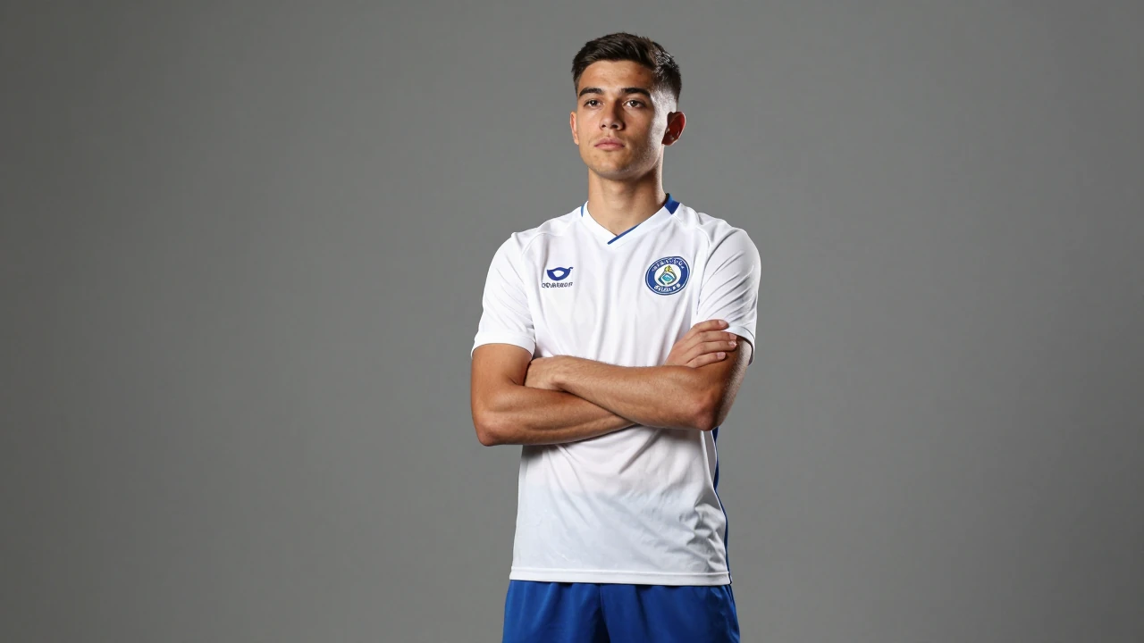 Solihull Moors defender Finn Howell joins Banbury United on loan, bolstering their chances in the Southern League Premier...