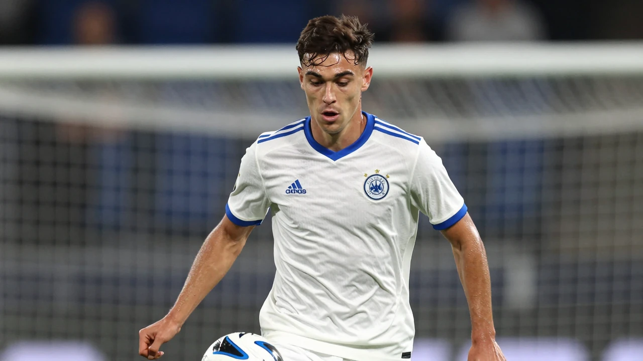 Fleetwood Town has signed young defender Rhys Bennett from Manchester United, with the 22-year-old set to join the League...