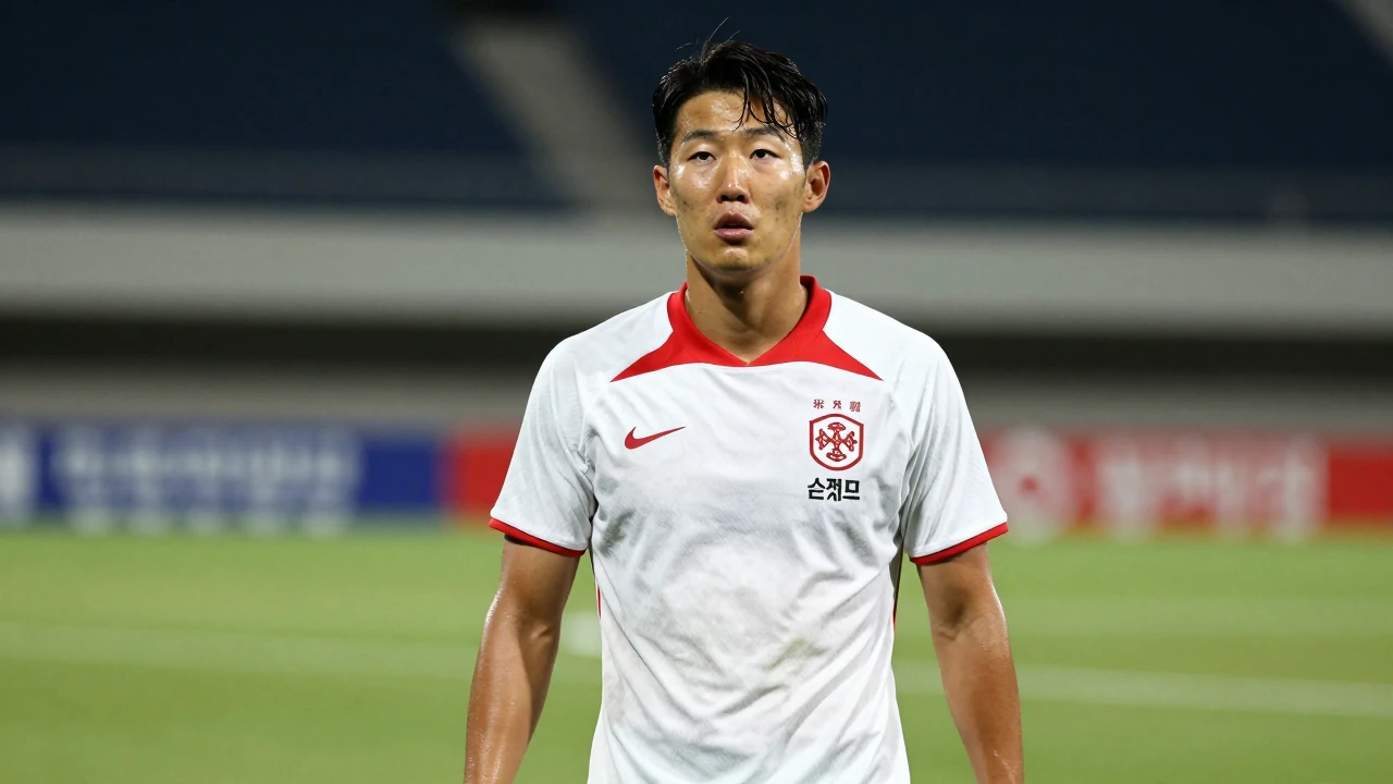 대한민국: 대한축구협회가 홍명보 전 감독 선임 의혹으로 경찰의 압수수색을 받은 데 이어, 과거 외국인 심판 성 접대 논란까지 잇따라 터지면서 주요 외신들이 관련 소식을 비중 있게 보도하고 있다