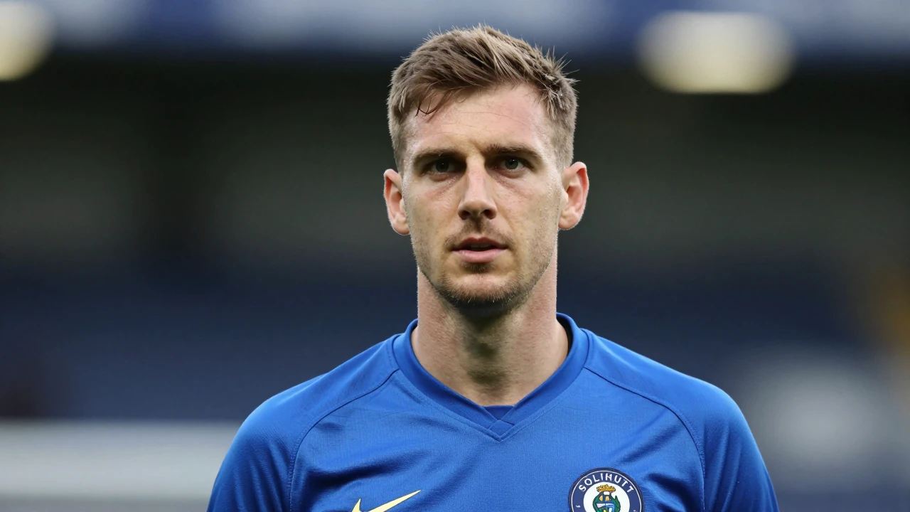 Solihull Moors announce the arrivals of goalkeeper Max Metcalfe and midfielder Henry Rylah, aiming to improve a...