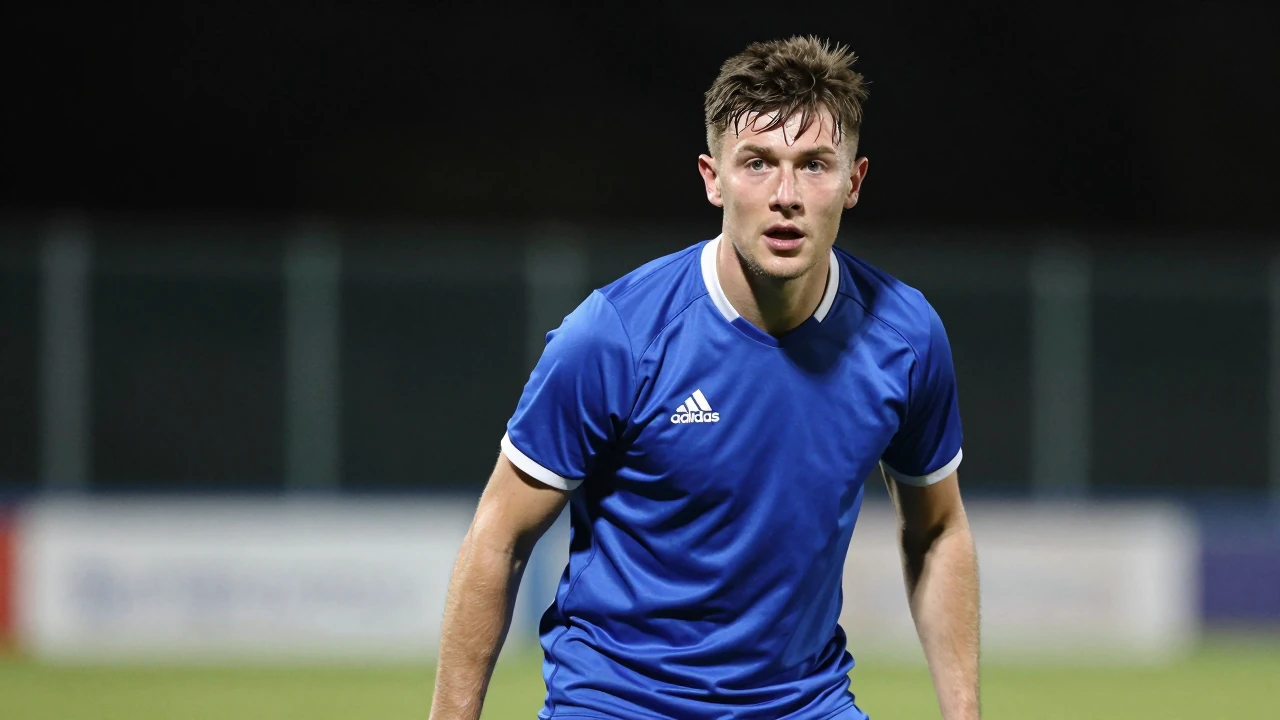 Penybont welcome table-toppers Llandudno on Friday in a clash between two unbeaten Novira Cymru Premier sides