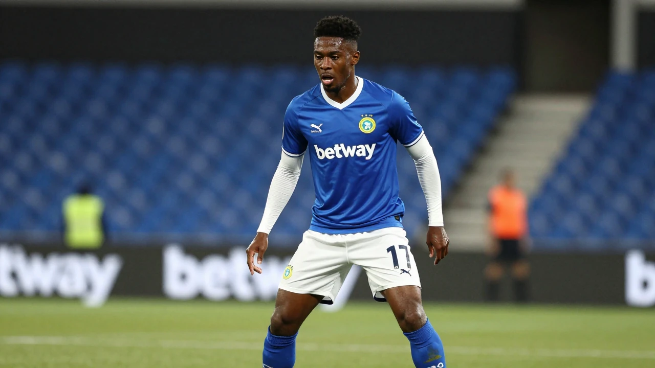 Mamelodi Sundowns FC: Kaizer Chiefs Defender Warns Mamelodi Sundowns Ahead of Showdown