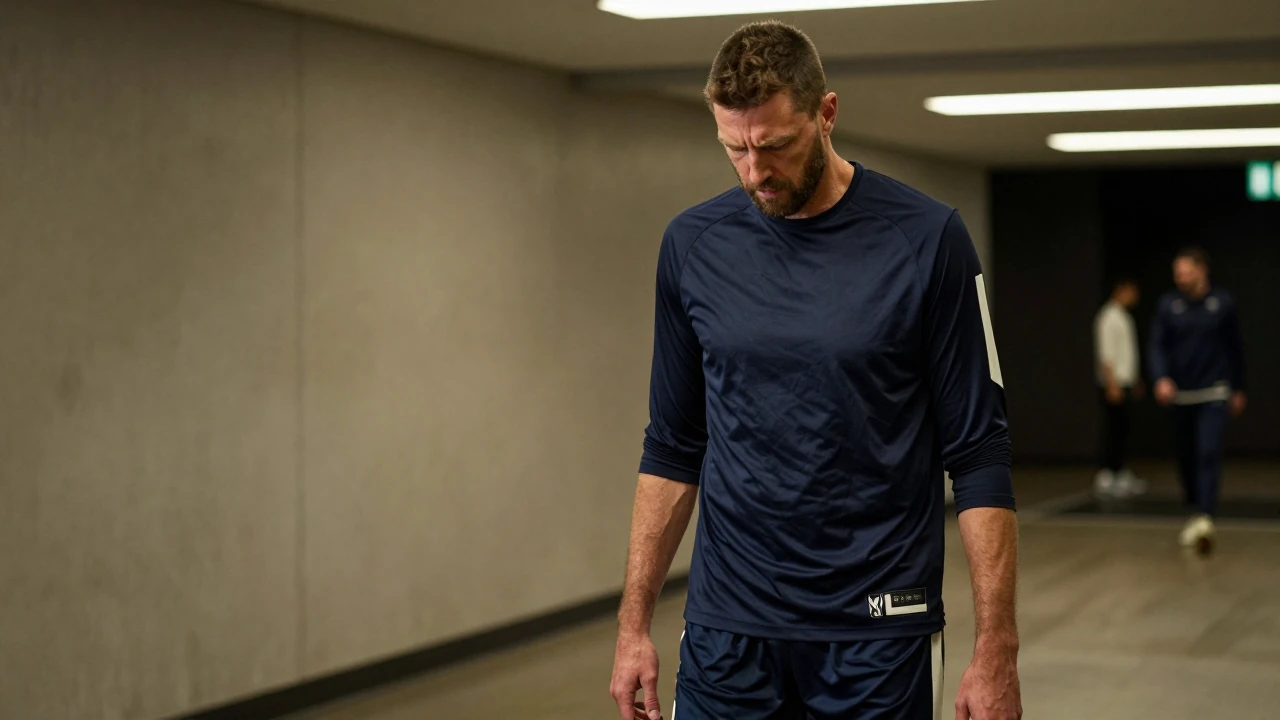 Milwaukee Bucks Sign Australian Forward Luke Travers 2026