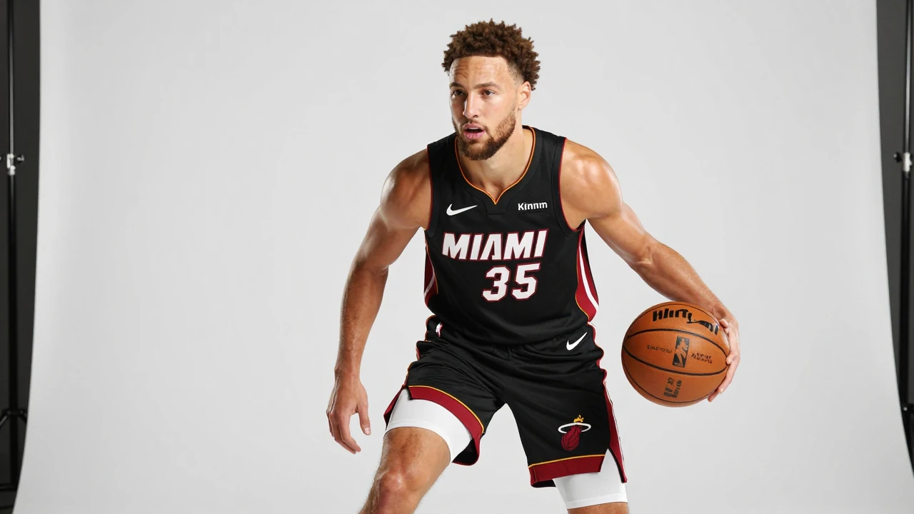 Miami Heat Add Klay Thompson as Chris Bosh Approves Signing