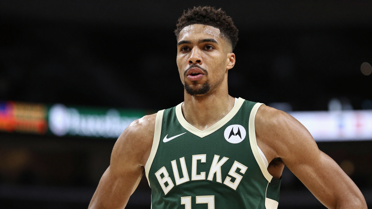 Milwaukee Bucks Sign Kel'el Ware, Bolstering Frontcourt Depth