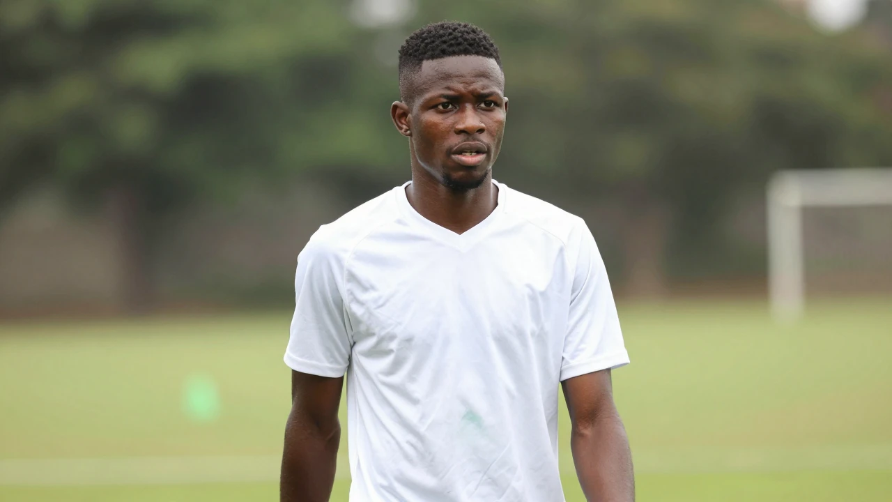 L'ailier ivoirien Lasso Coulibaly est prêté à Viborg FF pour la saison, alors que l'AJA reste dernière de Ligue 1 après...