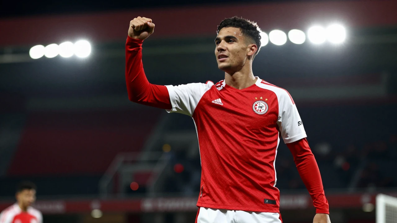 PSV Eindhoven's reserve team won a friendly against TOP Oss on Tuesday, as the senior squad prepares for a crucial away...