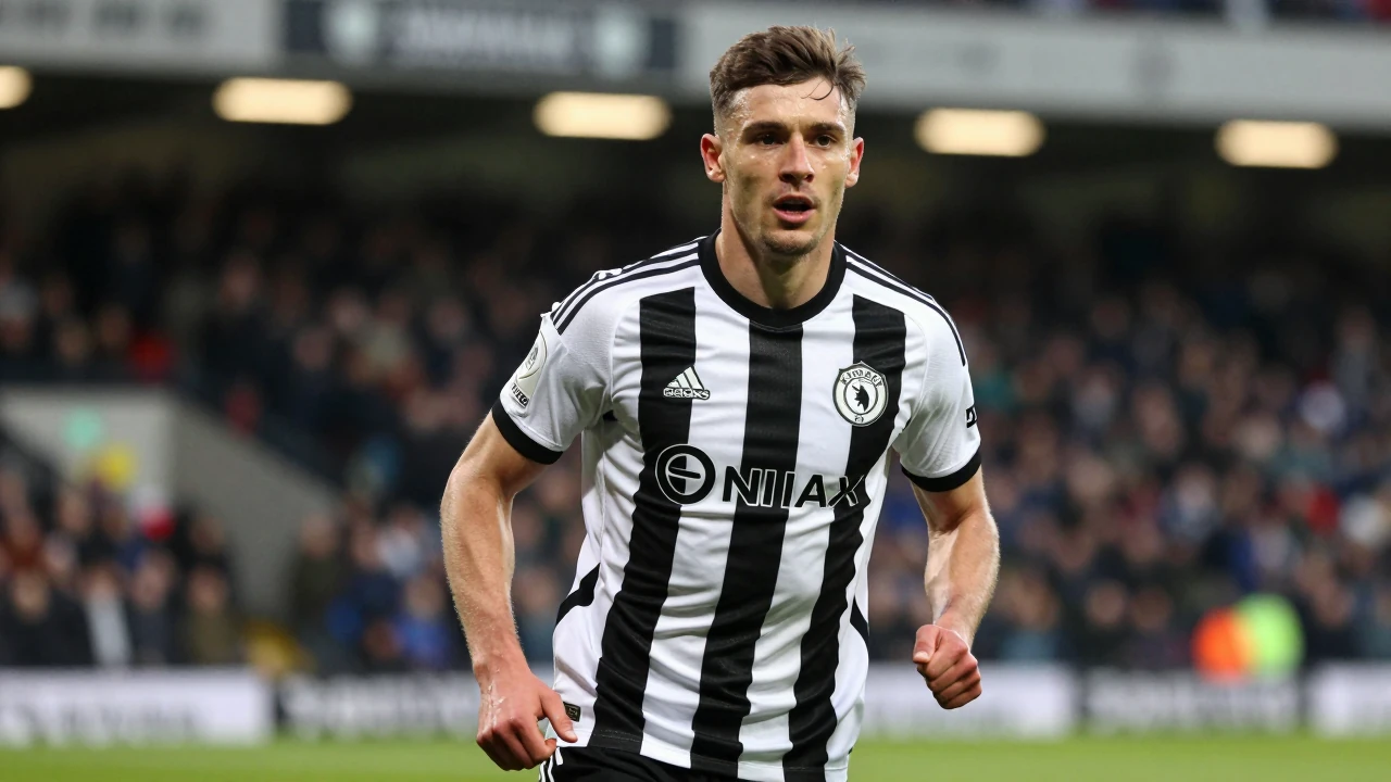 St Mirren, unbeaten and second in the Premiership, face a Celtic side missing Kieran Tierney and Kasper Hogh for...