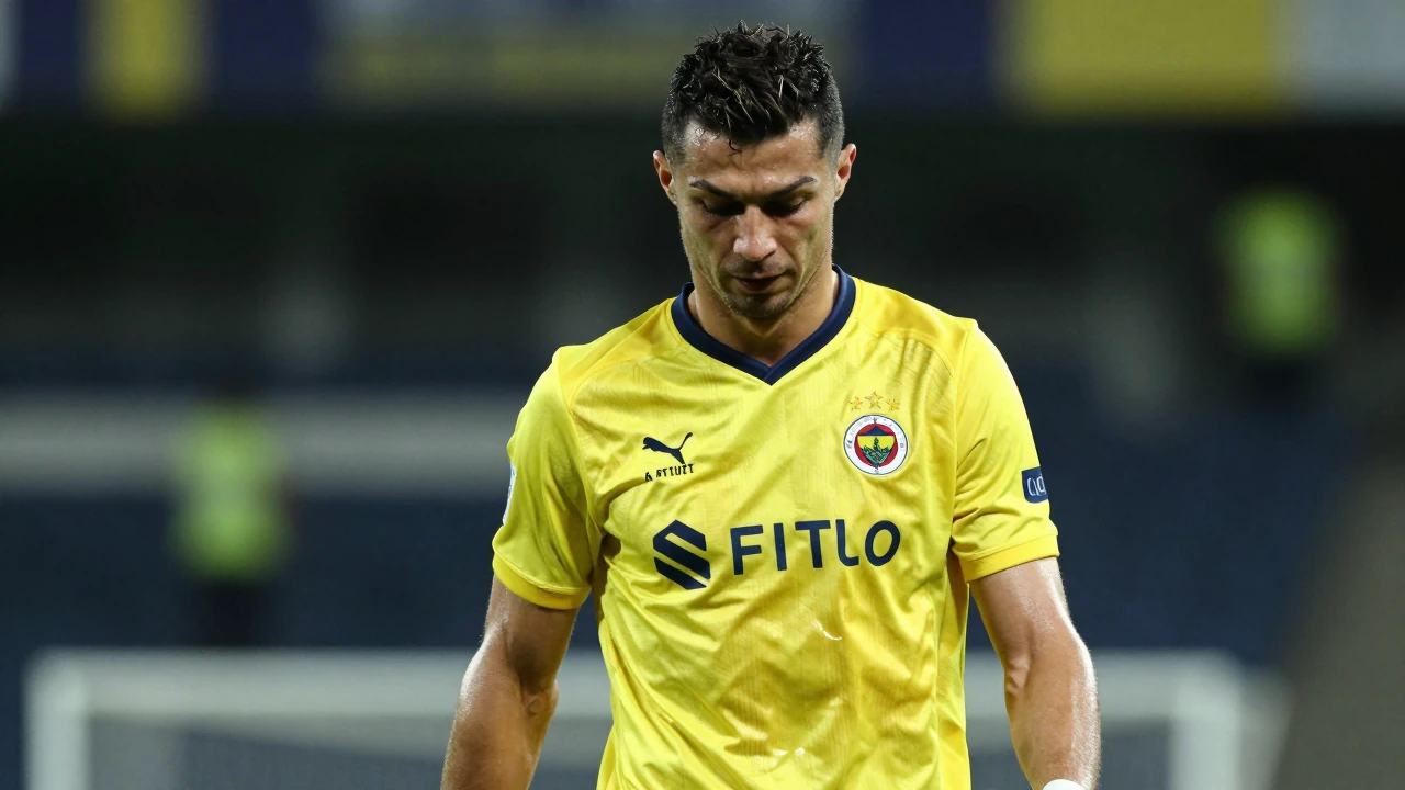 Former Turkish international Nihat Kahveci criticized Mason Greenwood for 'walking' in Fenerbahçe's derby loss to...