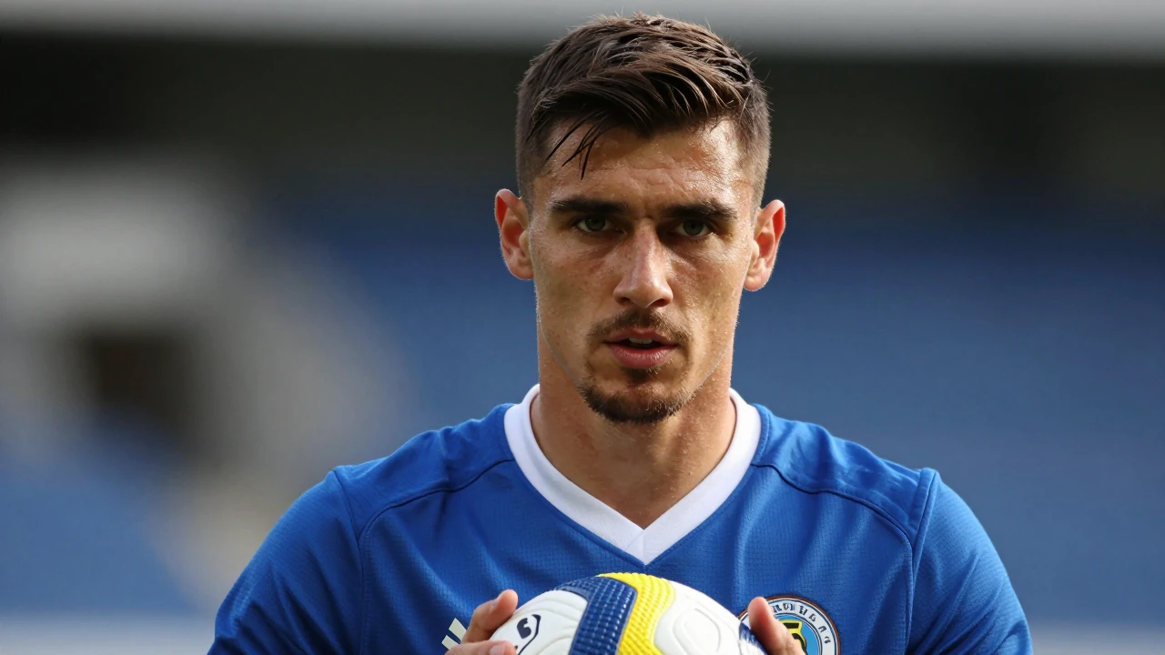 El RCD Espanyol completa su mercado de fichajes con el lateral derecho Andoni Gorosabel, que llega cedido del Athletic...