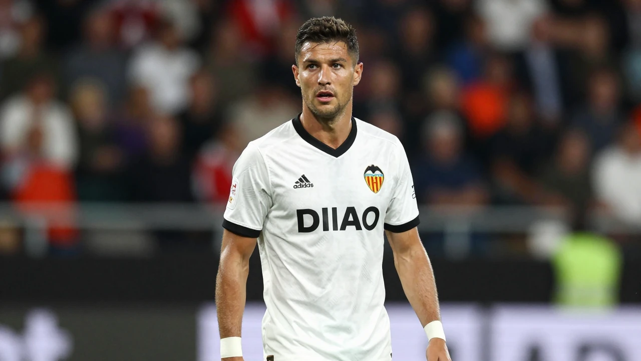 Valencia Club de Fútbol plays its last season at Mestalla with a 99.5% renewal rate of season tickets, after 104 years of...
