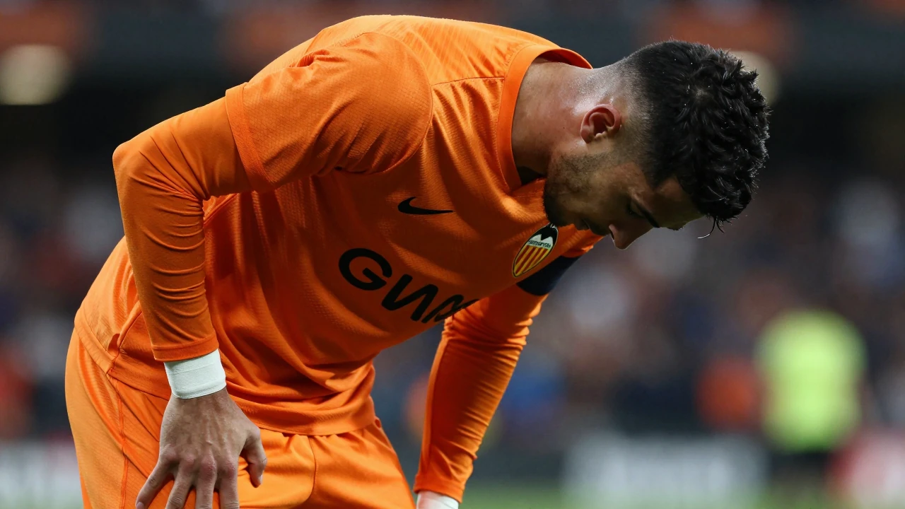 Nigerian striker Sadiq Umar suffered a hamstring injury in Valencia Club de Fútbol's win over Deportivo and will begin...