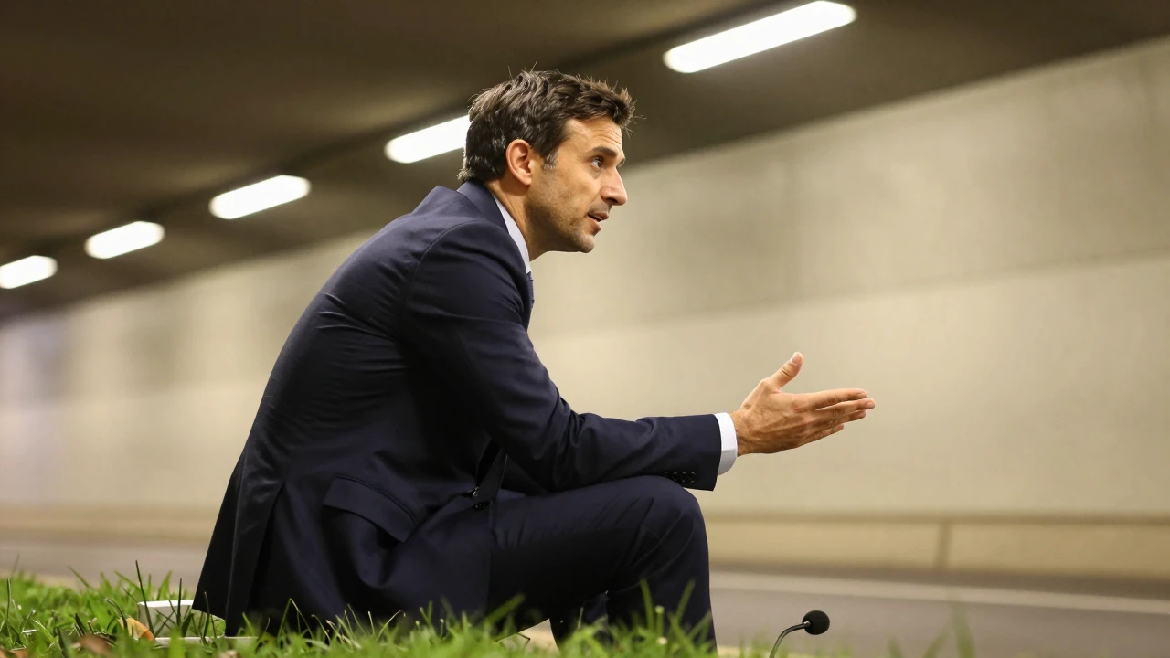 Dimitri de Condé, de technisch directeur van KRC Genk, zegt dat Club Brugge naïef was door te denken een toptalent voor...