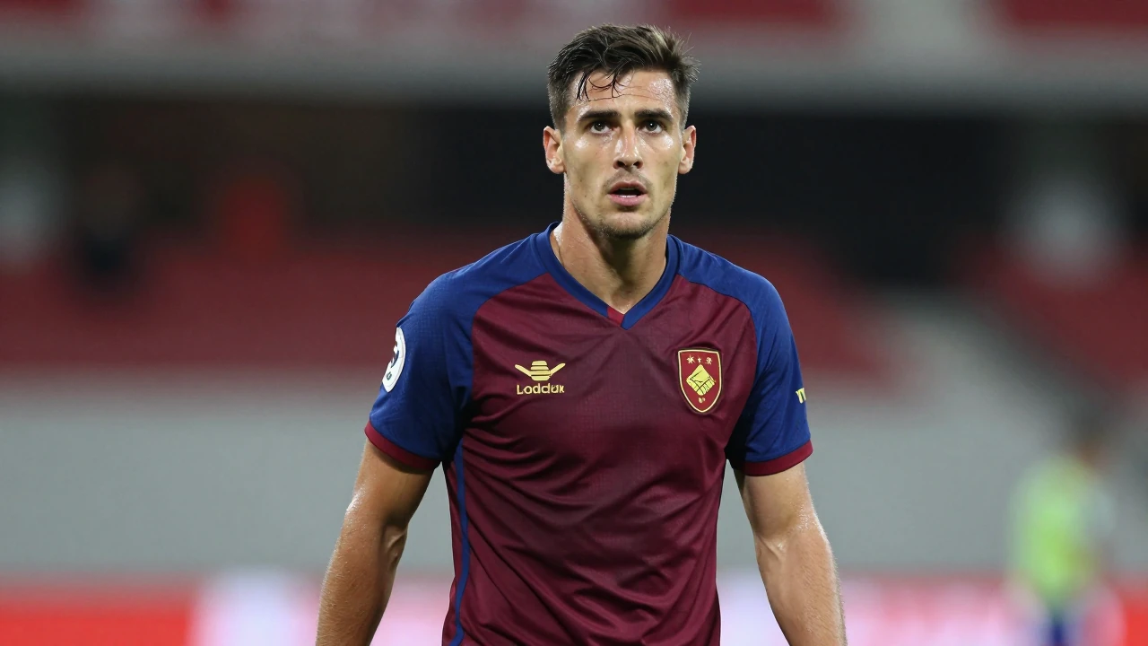 Aston Villa push for João Palhinha as Bayern Munich stalls on loan, aiming to secure a €25-30m permanent midfield fix...