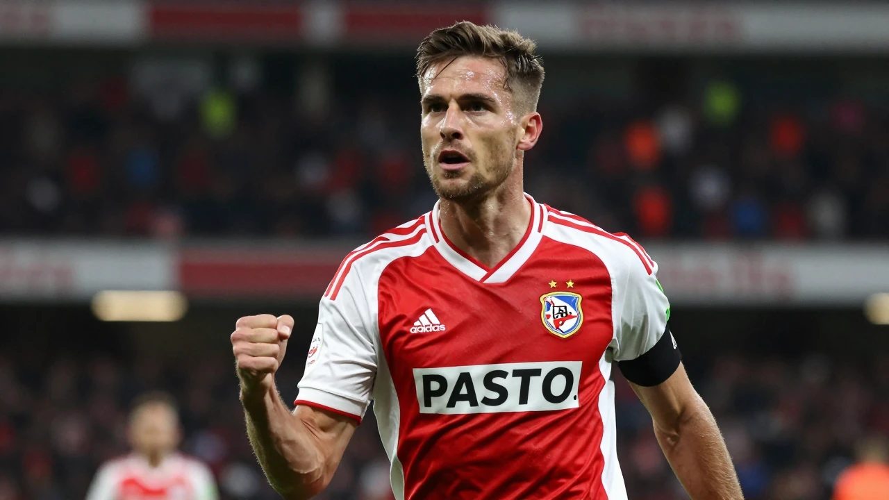 De 29-jarige spits keert terug naar zijn jeugdclub om te concurreren met Ricardo Pepi en de geblesseerde Alassane Pléa