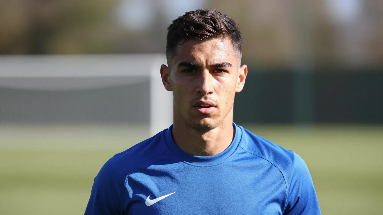 K.R.C. Genk is reportedly close to signing defender Christiaan Ravych from Cercle Brugge for a fee of around four million...