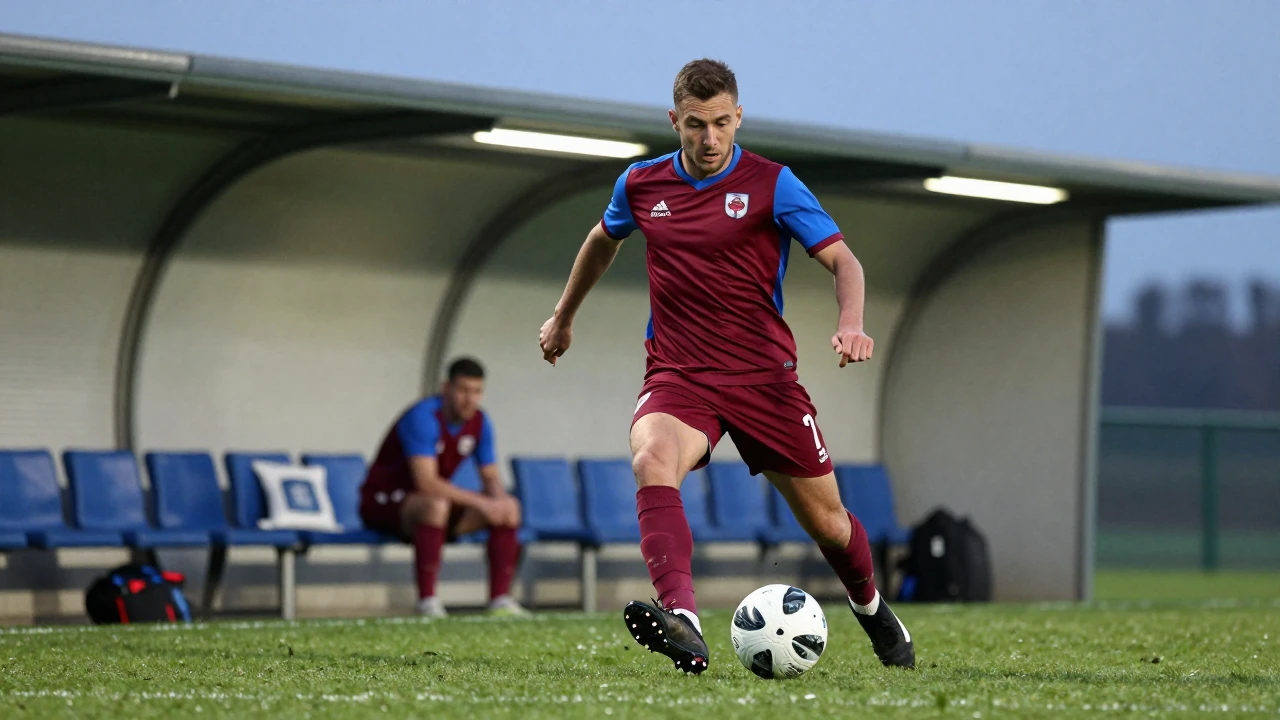Mick Brown, a former West Ham United scout, has warned the club against signing veteran free agent Jamie Vardy...