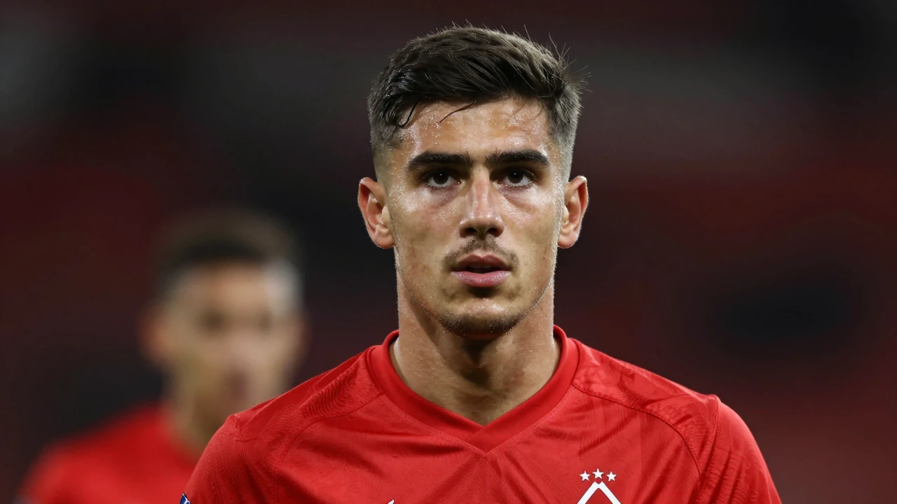 Nottingham Forest have submitted a £22 million offer for Crystal Palace wing-back Daniel Munoz as they seek to bolster...