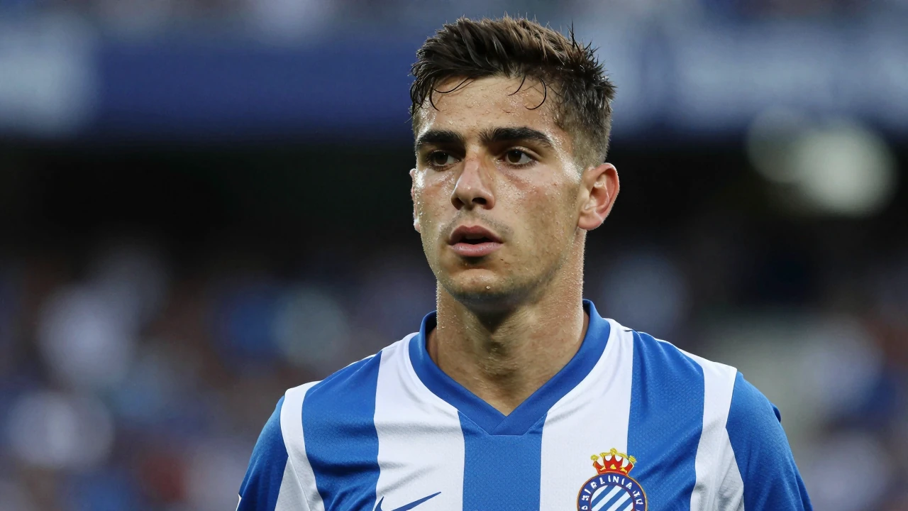 RCD Espanyol suffered a 2-1 defeat at Real Sociedad and turned down an offer from Elche for full-back Rubén Sánchez, as...