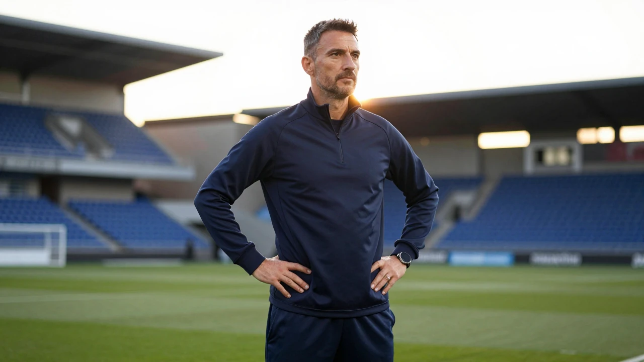 Ajax-trainer Míchel Sánchez heeft duidelijk gemaakt dat hij in de laatste week van de transfermarkt vooral een verdediger...