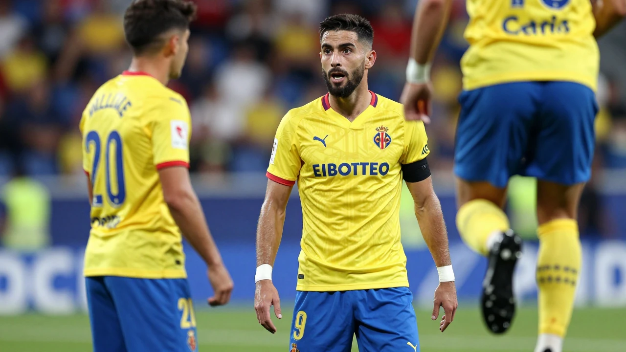 El delantero nigeriano Victor Osimhen se enfrentó a su compañero de equipo Mouriño en un amistoso contra Villarreal CF