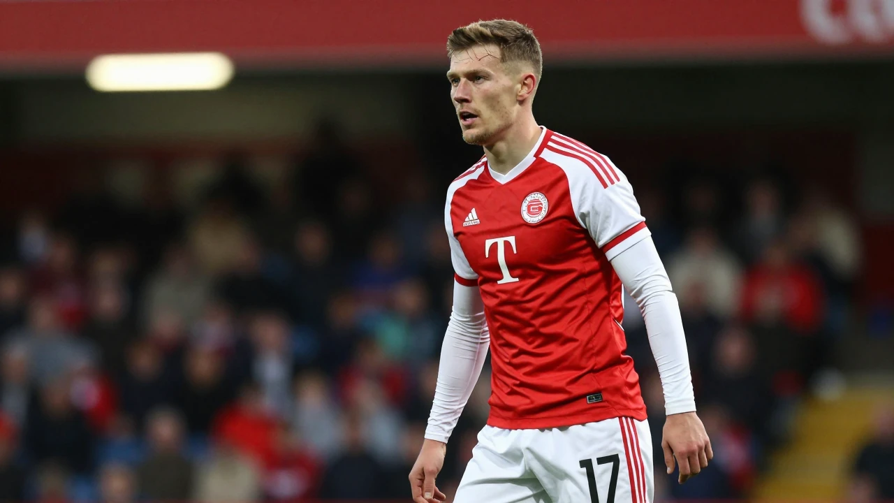 Aberdeen manager Stephen Robinson warns of Dundee Football Club's 'aggressive' challenge ahead of their league clash...