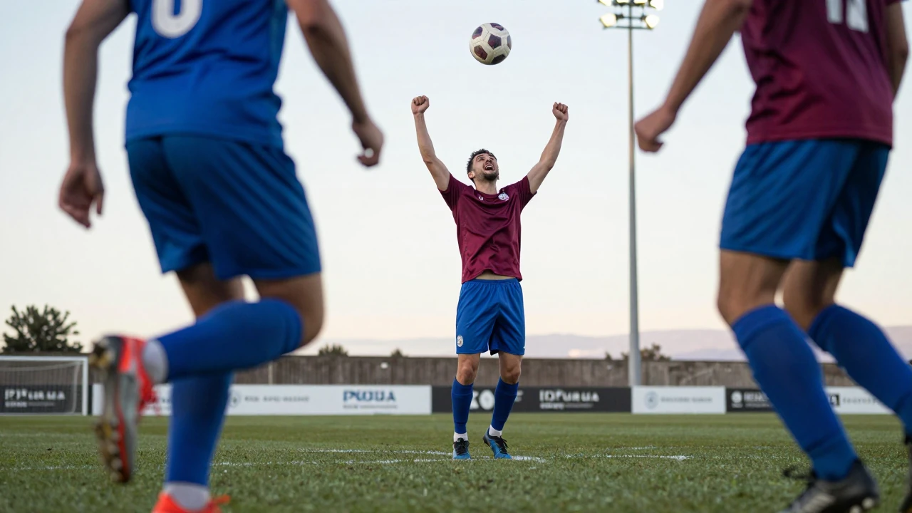 Iván Gil convirtió un penalti en el minuto 94 para dar a Eibar un empate 1-1 ante el Mallorca, que se había adelantado...