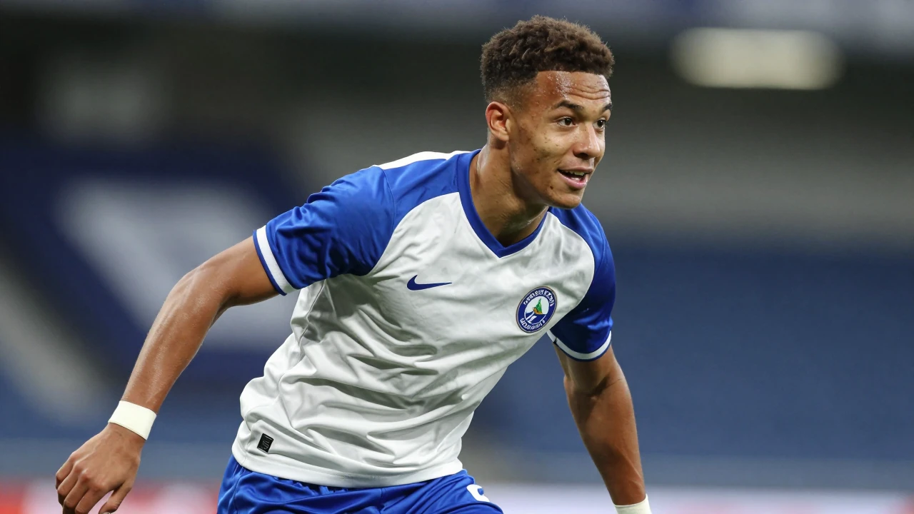 Anderlecht verliest een van zijn talentvolste spelers, Samuel Ntanda, die een driejarig contract tekent bij União de...