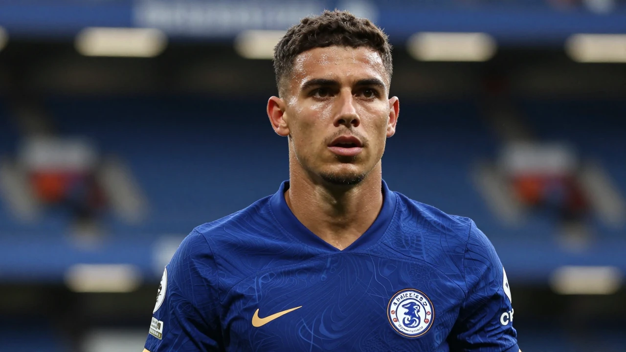 Standard Sport reports Chelsea FC are considering a late move for Manchester City's Julian Alvarez amid a busy transfer...