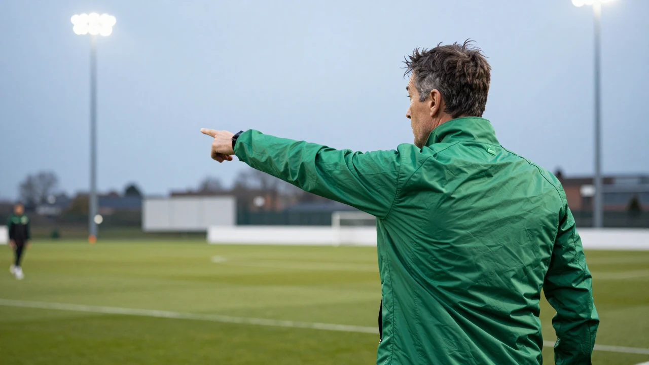 Werder-Trainer Daniel Thioune sieht im Spielsystem eines Bundesliga-Absteigers ein Vorbild für die eigene Mannschaft und...