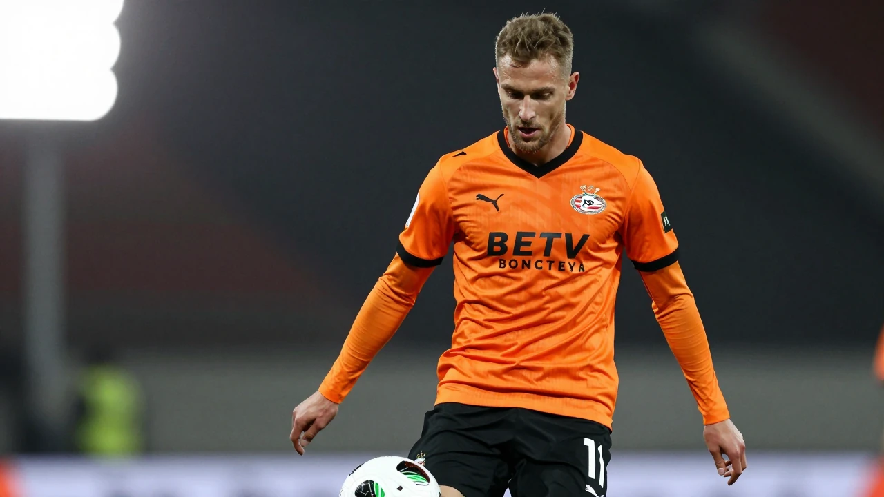 PSV Eindhoven is set to benefit financially from Joël Piroe's potential transfer to West Ham United