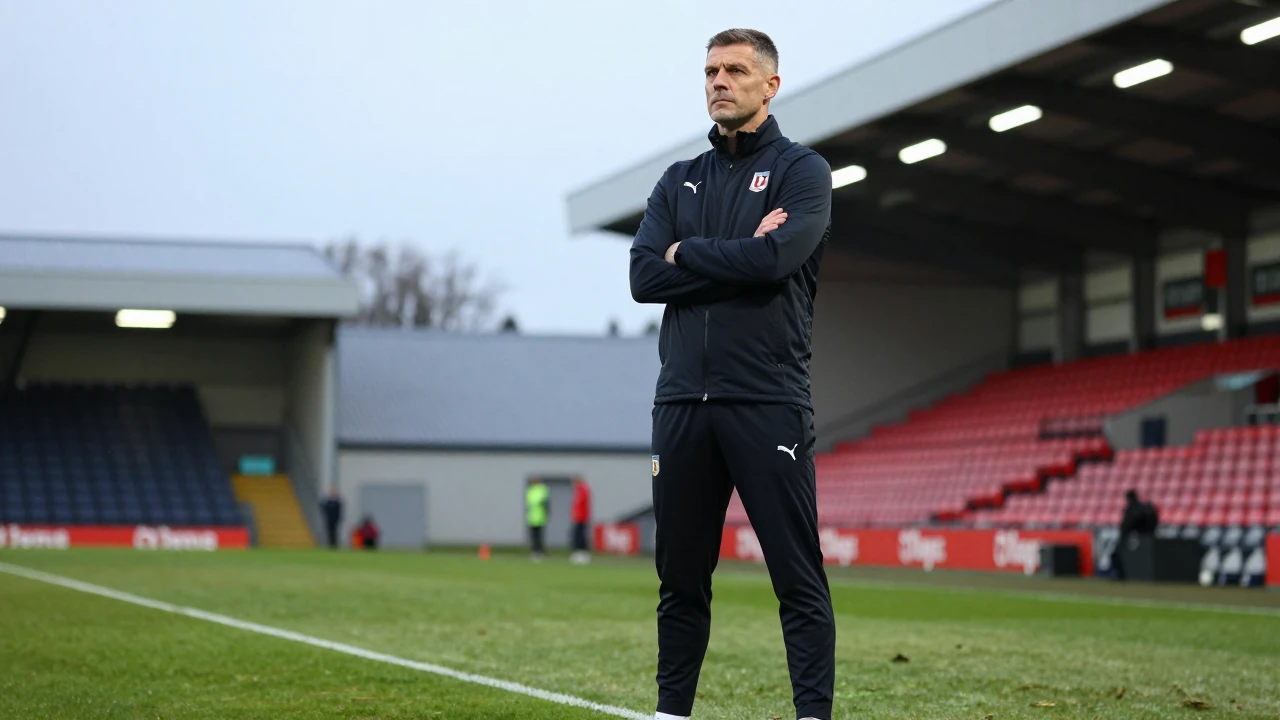 Dundee boss Steven Pressley warns his injury-hit squad that a wounded Motherwell are a dangerous proposition ahead of...
