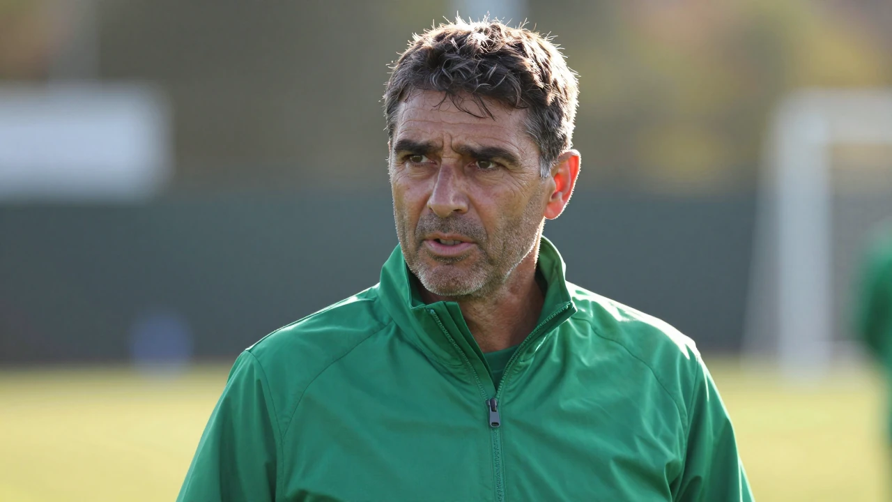Der 47-jährige Ex-Nationalspieler und heutige RWE-Co-Trainer Paul Freier hospitierte bei Werder Bremen, um für seine...