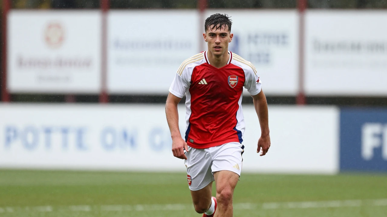 Arsenal are reported to be monitoring Feyenoord's 20-year-old right-back Givairo Read, who has impressed this season...