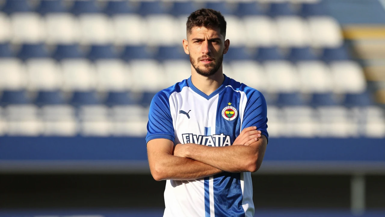 Fenerbahçe SK, kaleci Dominik Livakovic'in İspanyol devi Barcelona'ya kalıcı transferini resmen açıkladı