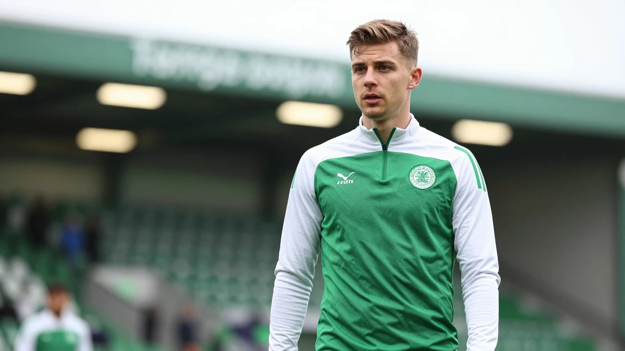 Journalist Chris Sutton examines the implications of Alistair Johnston potentially leaving Celtic for West Ham and the...