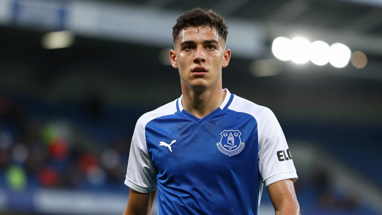 Everton's young left-back Adam Aznou is set to stay with the club after an impressive pre-season, with David Moyes seeing...