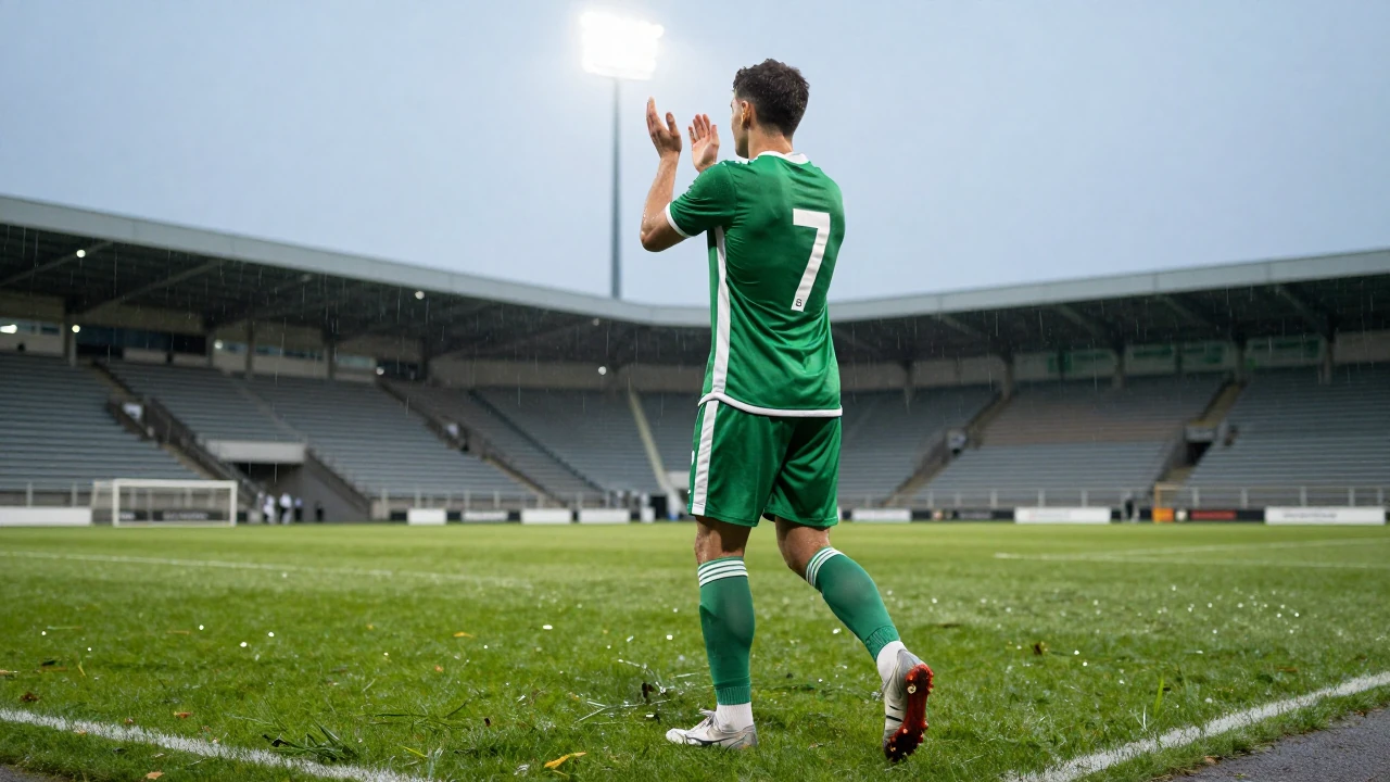 KV Mechelen speelde een bijzondere galamatch tegen FC Karpaty Lviv om geld in te zamelen voor oorlogsslachtoffers, met...