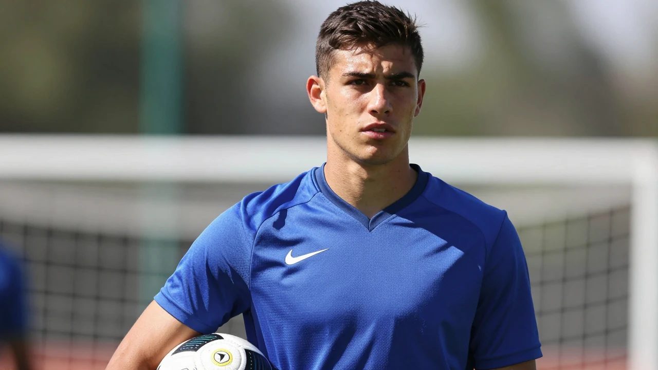 El FC Barcelona ha fichado al central de 16 años Mikael Baza del Hamburgo por 250.000 euros base más variables, según...