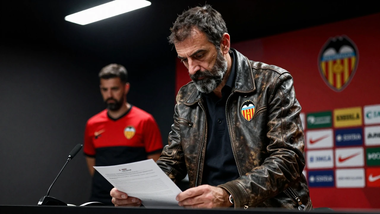 Valencia Club de Fútbol: Valencia CF avanza en su renovación de plantilla con Largie Ramazani como objetivo clave