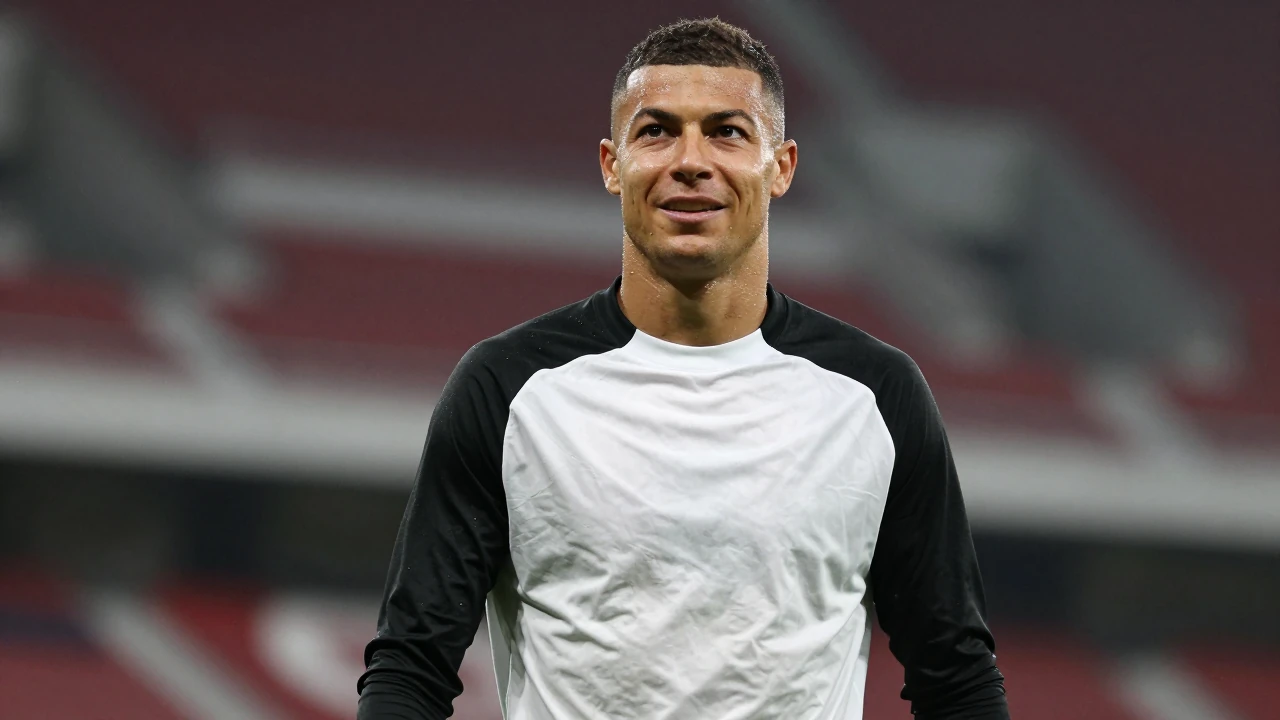 Telstar heeft zijn team versterkt door de drie-jarige overname van 20-jarige middenvelder Harrie Kuster uit FC Twente...