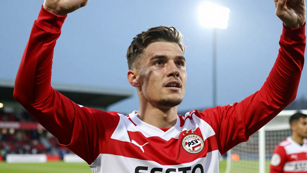 PSV Eindhoven have completed the signing of Danish striker talent Mikkel Bro Hansen (17) and Sergiño Dest resisted a late...