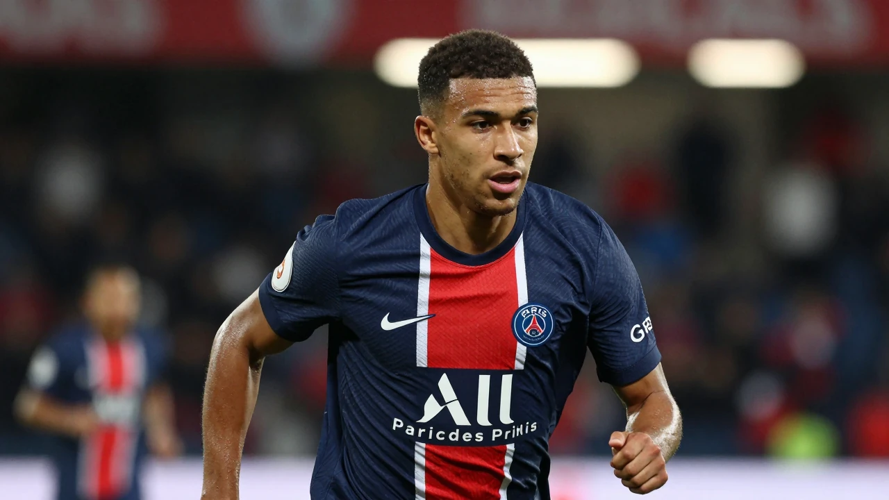 Le Paris Saint-Germain est largement favori pour remporter son sixième titre consécutif de Ligue 1, avec Ferran Torres...