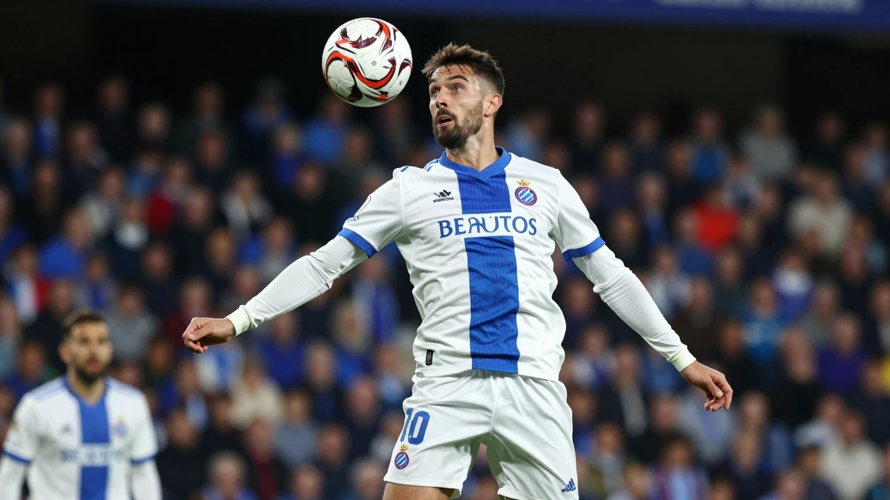 El RCD Espanyol perdió 2-1 ante la Real Sociedad en la tercera jornada de LaLiga EA Sports tras un gol de Roberto...
