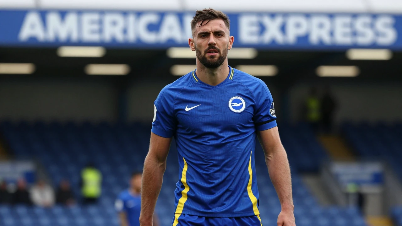 West Ham have signed Joel Veltman, a 34-year-old former Brighton & Hove Albion defender, on a free transfer