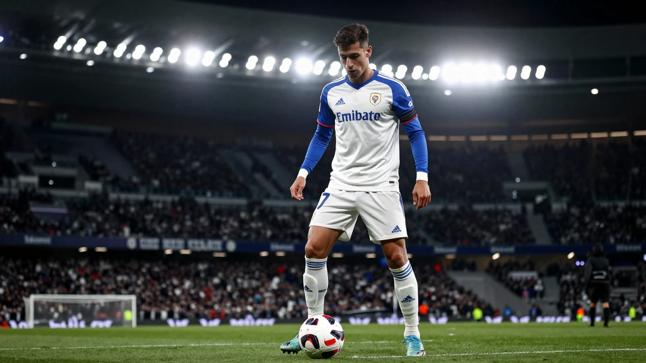 Elche CF negocia con el Real Madrid por el delantero Jacobo Ortega, de 20 años, tras el fracaso de su posible traspaso al...