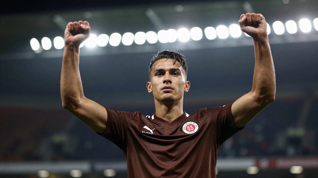 Der FC St. Pauli holte durch Tore von Taichi Hara und Abdoulie Ceesay ein 2:2 bei Arminia Bielefeld und bleibt in der 2